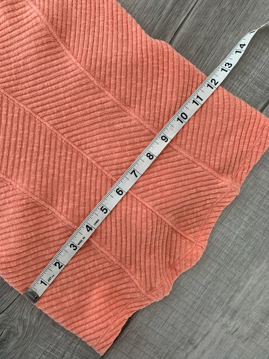 We The Free Coral/Peach Ribbed V-Neck Tank Top, size M. - Picture 11 of 12